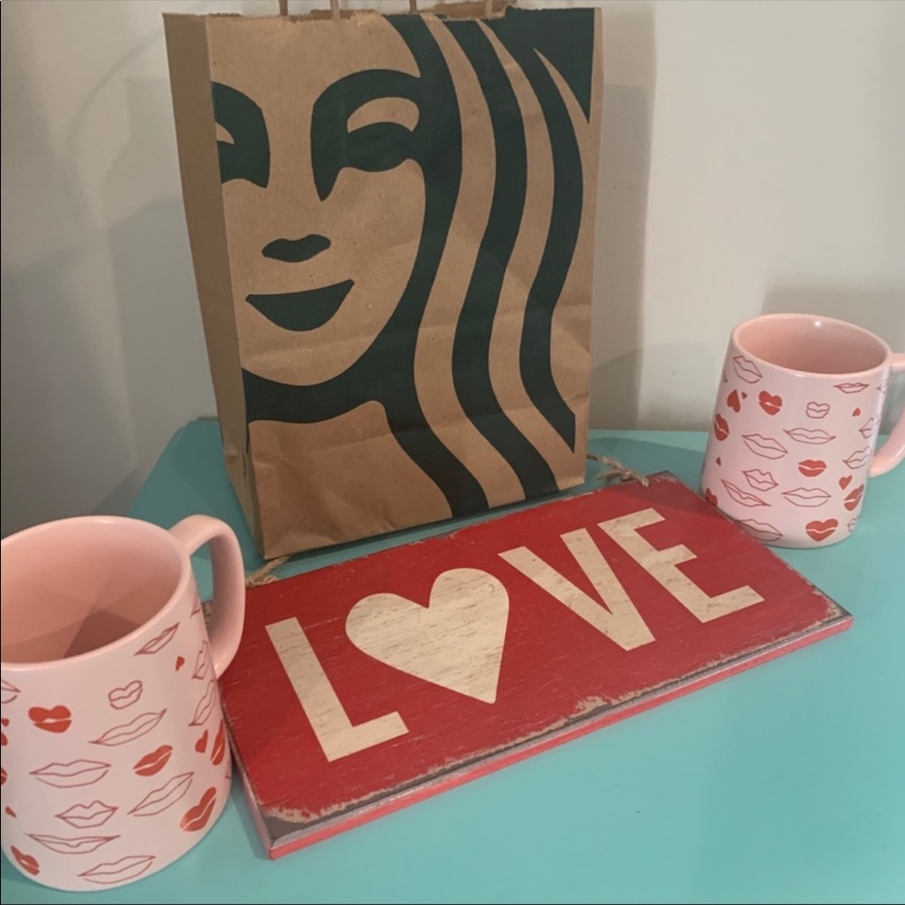 New Starbucks Valentine’s mug - Picture 4 of 4